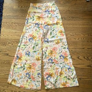 Floral Zara pants  🌸 3 for $25